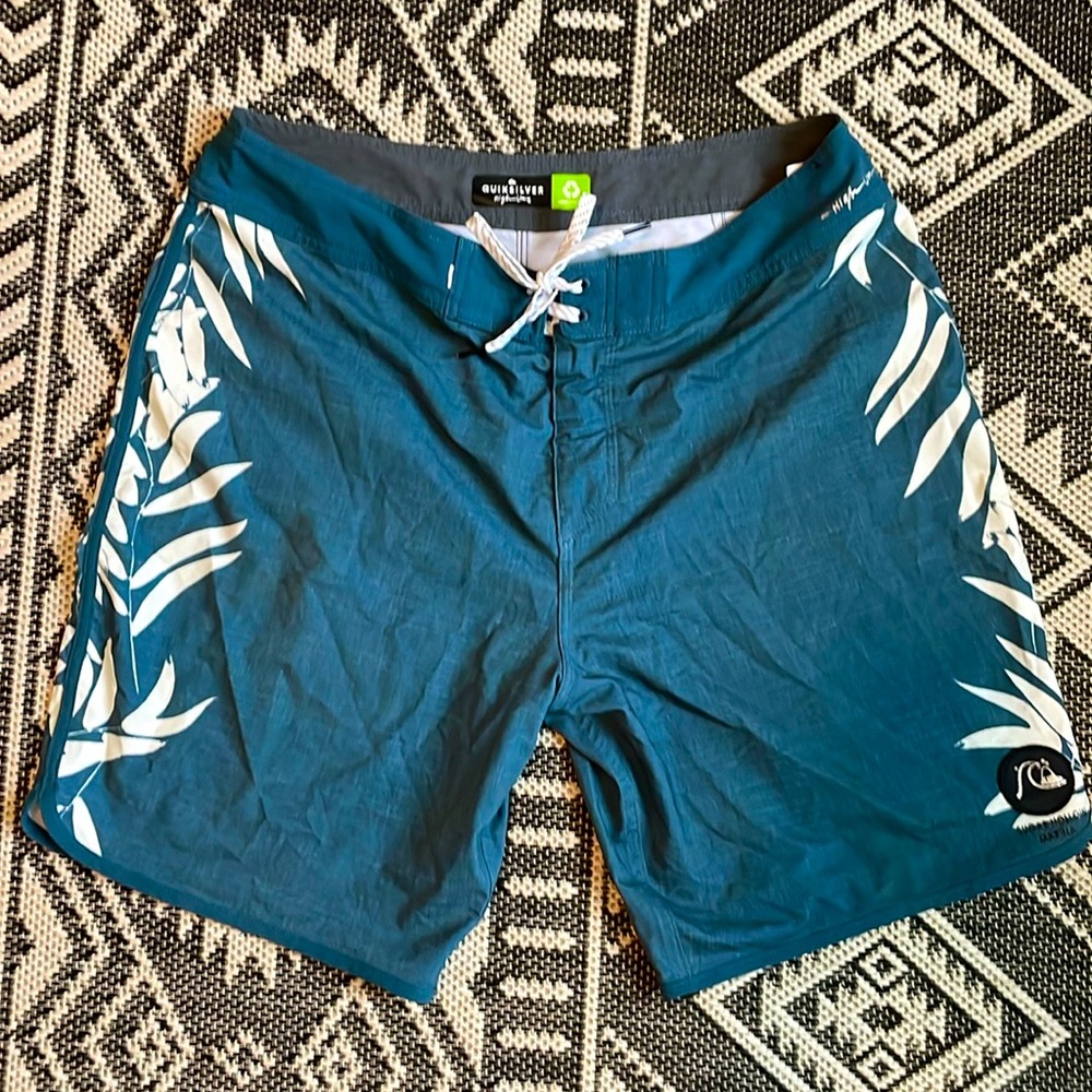 quicksilver high line board shorts blue white palms size 34